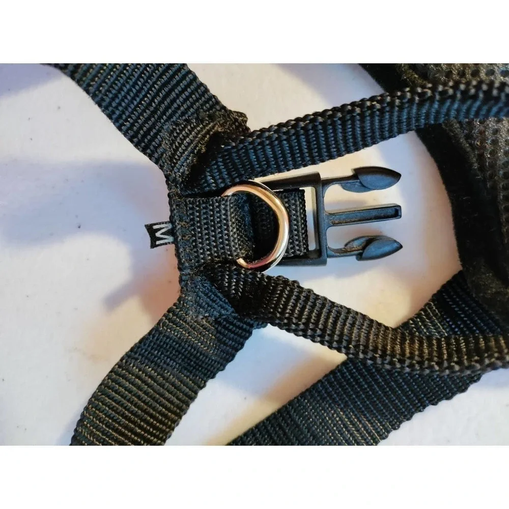 Pet Safe Dog Harness Medium blue and black carry handle